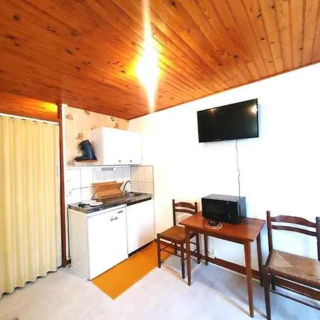Apartment La Rosee - Campagne A 50m Des Thermes - Vue Jardin, Wifi, Smart Tv Bourbonne-les-Bains